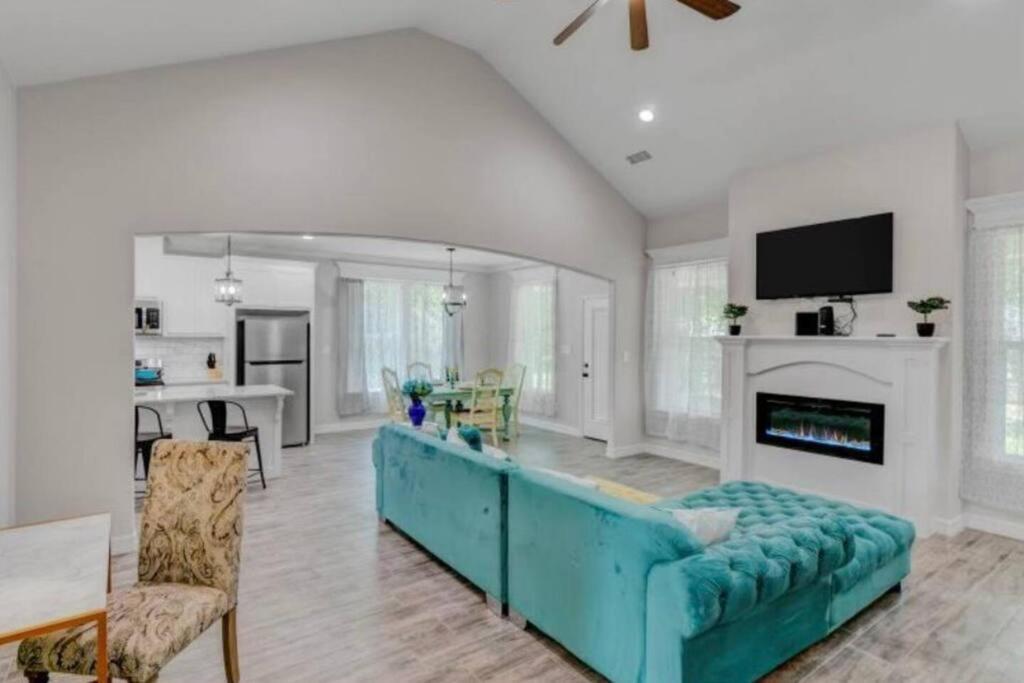 Holiday home Reduced! Newly Renovated Luxe West W Priv Beaumont